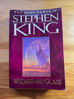 NOT ELIGIBLE FOR BUNDLE DEAL/SALE  Wizard and Glass #4 in The Dark Tower Series